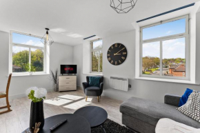30 percent off! Executive Apartment in Dewsbury- Sleeps 6